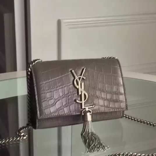 Replica ysl handbags outlet uk,Replica yves saint laurent weekend bag,Fake yves saint laurent clutch authentic.